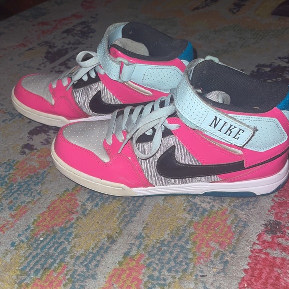 Nike hi tops Pink white & grey hardly worn women’s size 8 - Picture 4 of 5